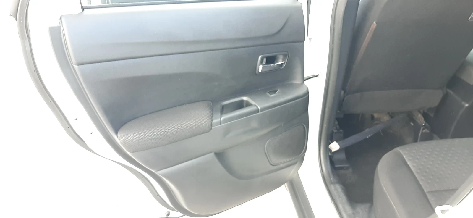 Mitsubishi ASX, снимка 13 - Автомобили и джипове - 53880007