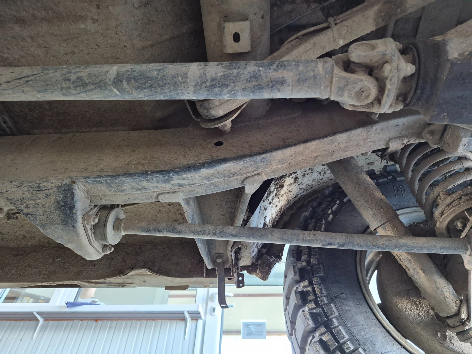 Land Rover Discovery За лов , снимка 8 - Автомобили и джипове - 53880449