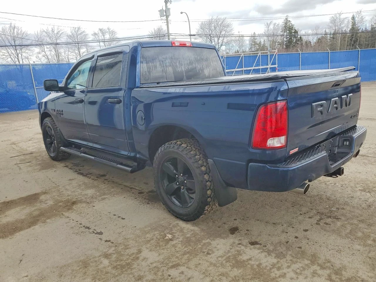 Dodge RAM 1500 5.7l Classic Tradesman, снимка 2 - Автомобили и джипове - 54569733