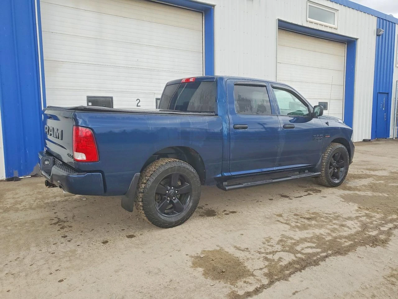 Dodge RAM 1500 5.7l Classic Tradesman, снимка 3 - Автомобили и джипове - 54569733