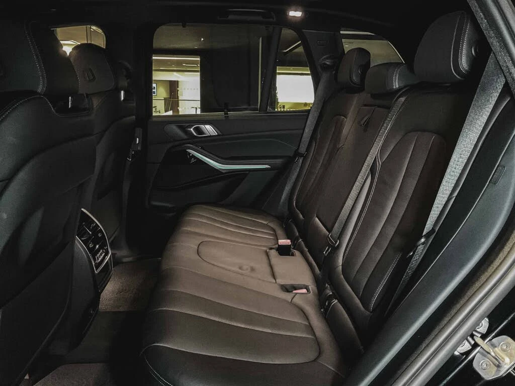BMW X5 * xDrive40i* КОЖА* ПОДГРЕВ* ОБДУХВАНЕ* ПАНОРАМА* , снимка 9 - Автомобили и джипове - 54583191