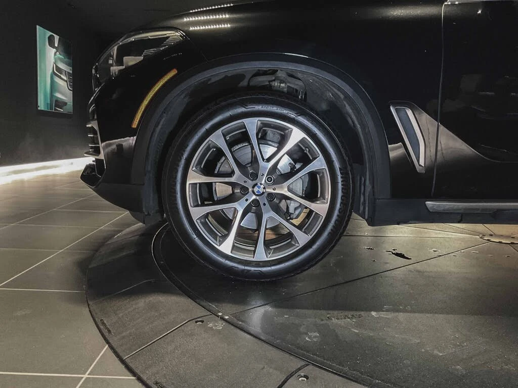 BMW X5 * xDrive40i* КОЖА* ПОДГРЕВ* ОБДУХВАНЕ* ПАНОРАМА* , снимка 5 - Автомобили и джипове - 54583191