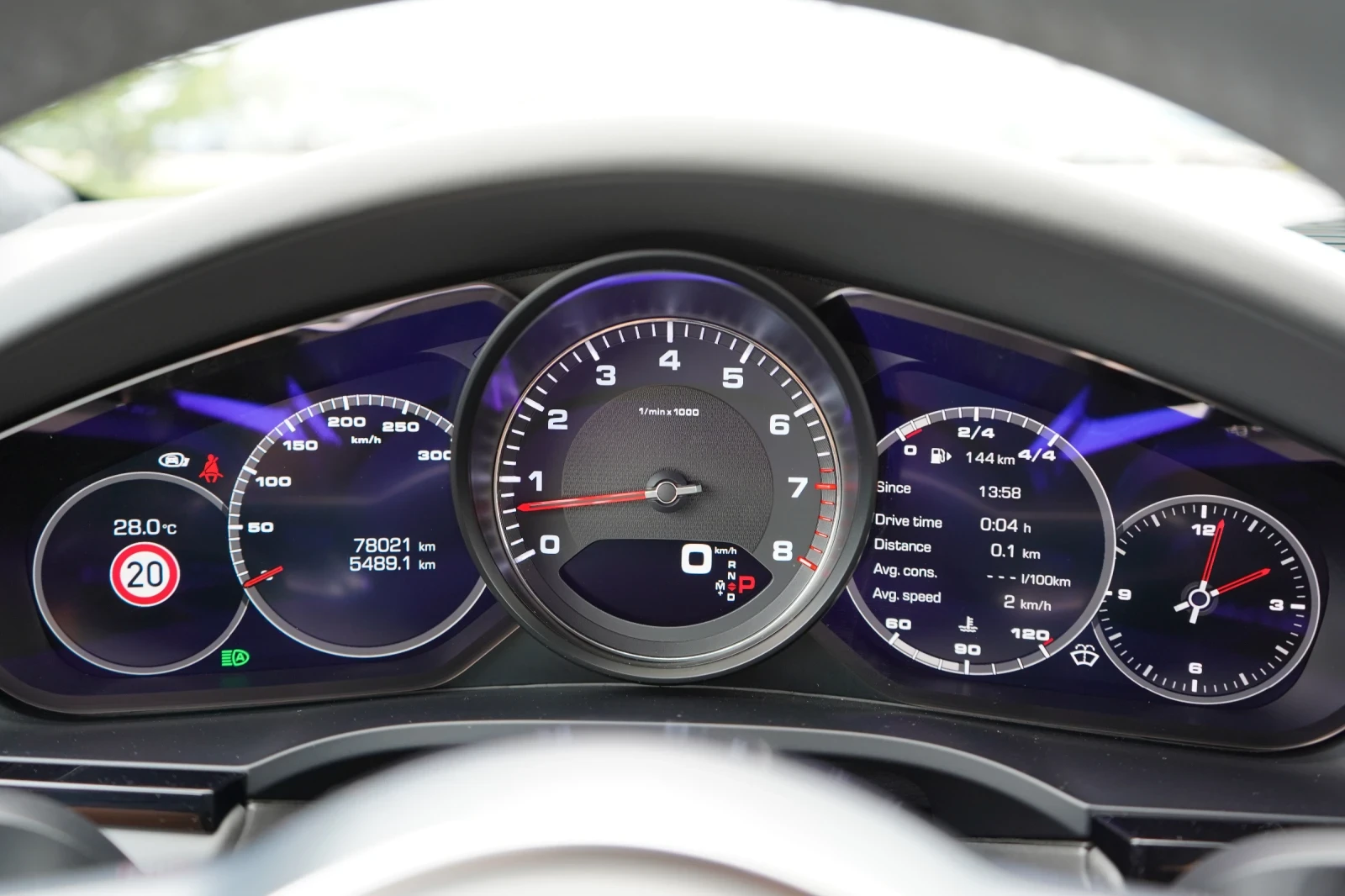 Porsche Cayenne S* PDCC* PSCB* BOSE* 360* KEYLESS* , снимка 11 - Автомобили и джипове - 55132974
