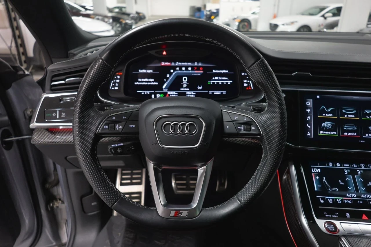 Audi SQ8 DIS* 360* B&O* MATRIX* SOFT-CLOSE* ТЪРГ, снимка 10 - Автомобили и джипове - 55333944