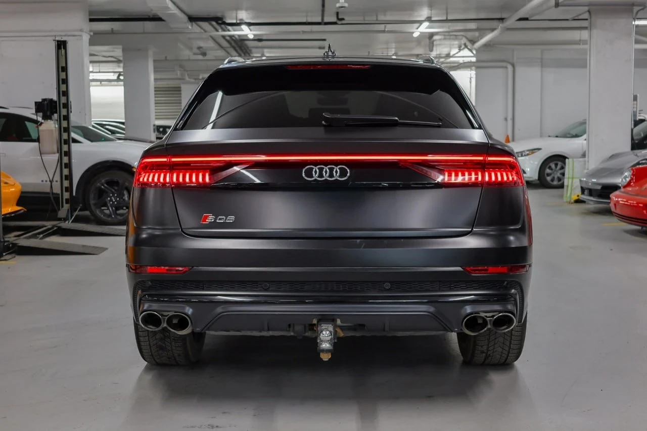 Audi SQ8 DIS* 360* B&O* MATRIX* SOFT-CLOSE* ТЪРГ, снимка 4 - Автомобили и джипове - 55333944