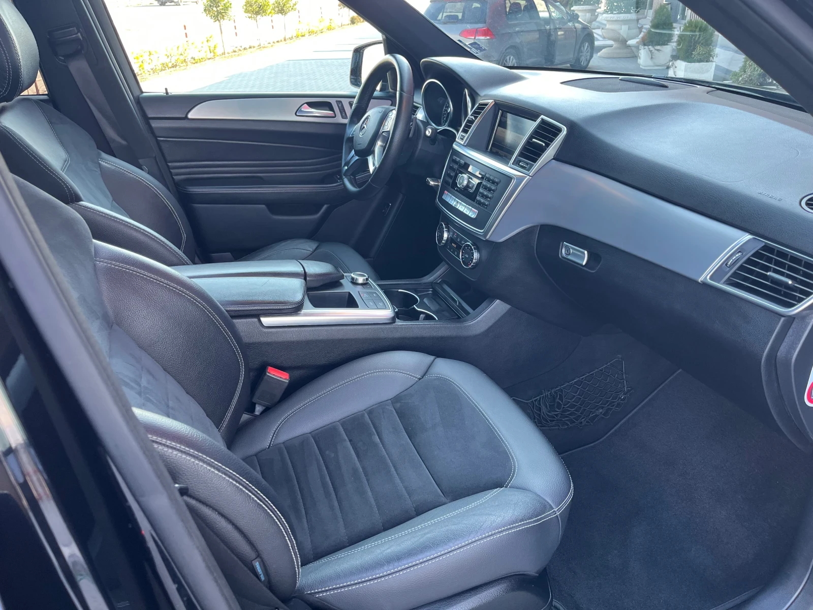 Mercedes-Benz ML 350 AMG/Панорама, снимка 12 - Автомобили и джипове - 55659853
