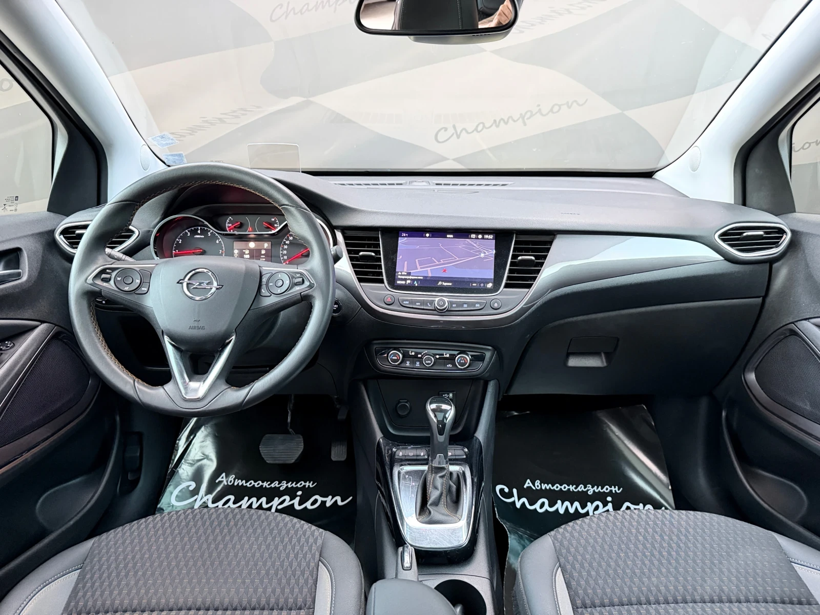 Opel Crossland X, снимка 15 - Автомобили и джипове - 55754990
