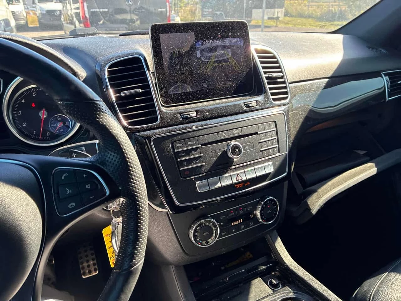 Mercedes-Benz GLE 400 | CARFAX | ГЛАВНО ПРЕДСТАВИТЕЛСТВО НА MERCEDES, снимка 9 - Автомобили и джипове - 56231076