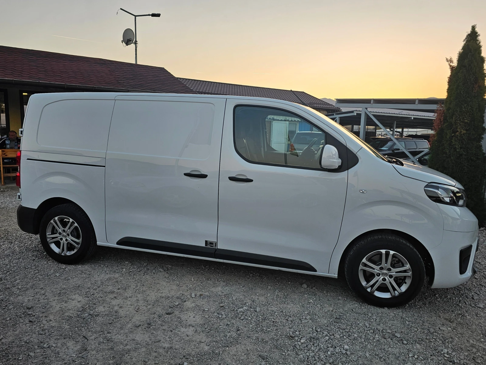 Toyota Proace 1.5 120КС ! ! 1600км ! ! КЛИМАТИК - изображение 6