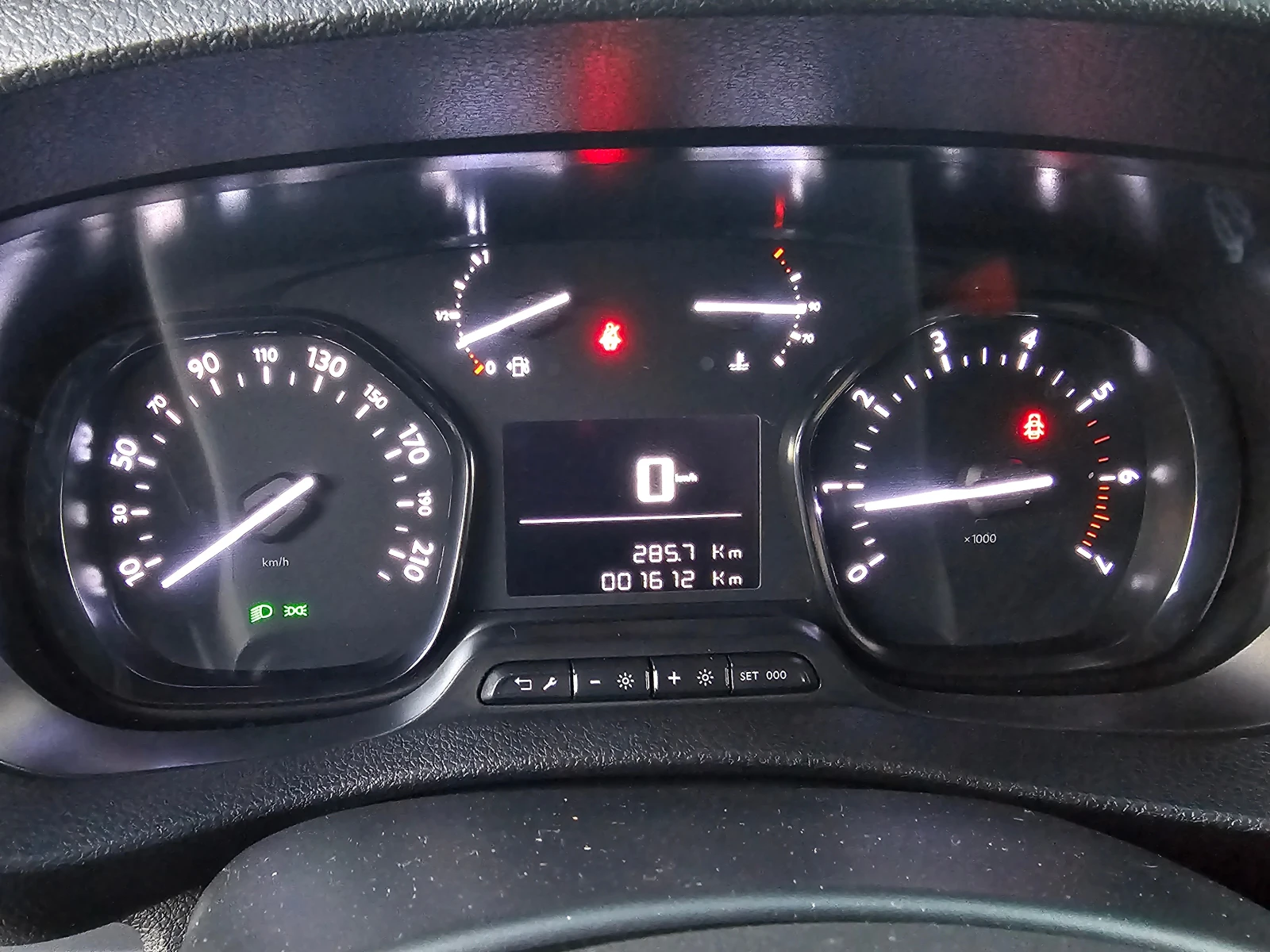 Toyota Proace 1.5 120 ! ! 1600 ! !  | Mobile.bg   13