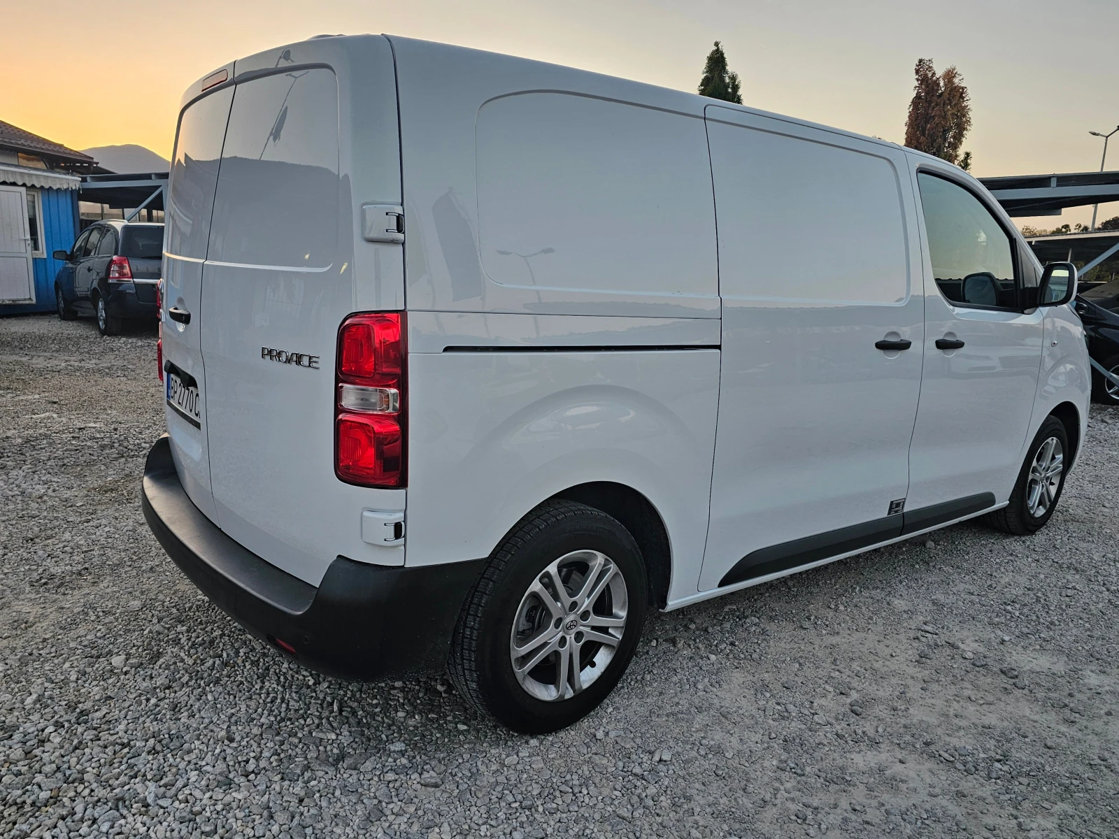 Toyota Proace 1.5 120КС ! ! 1600км ! ! КЛИМАТИК - изображение 5