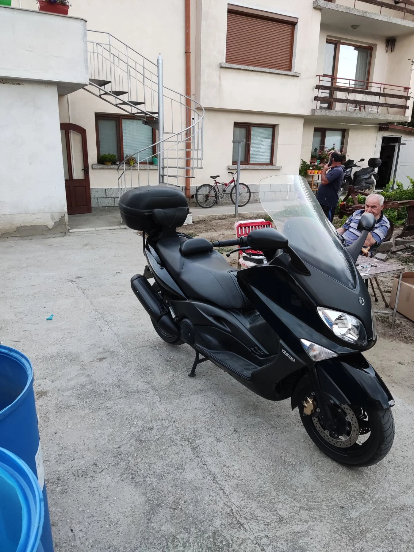 Yamaha T-max