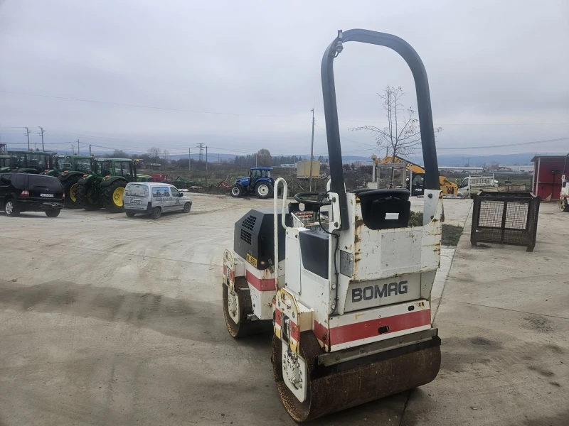 Валяк BOMAG BW 100 AD, снимка 6 - Индустриална техника - 52640609