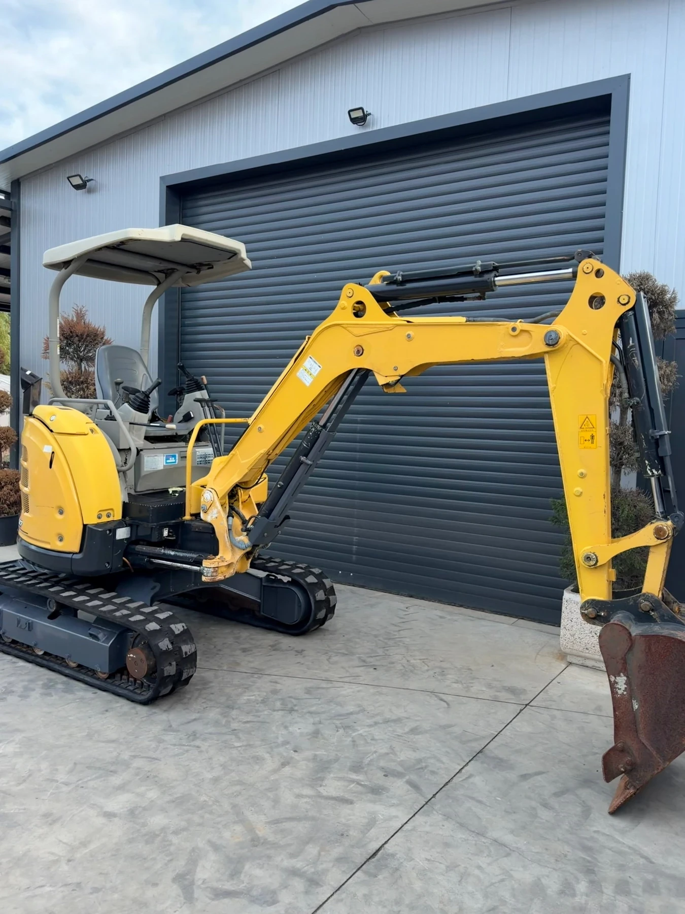 ����� Yanmar ViO27 2.7� | Mobile.bg � ����������� 5