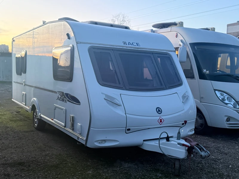 Каравана Tabbert АСЕ JUBILEE-5местна/ДУШ КАБИНА/ФОРСЕЛТ/MOVER/FULL, снимка 3 - Каравани и кемпери - 52861198