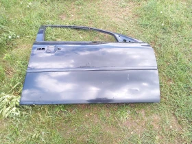 Врата предна дясна Форд Мондео комби черна 