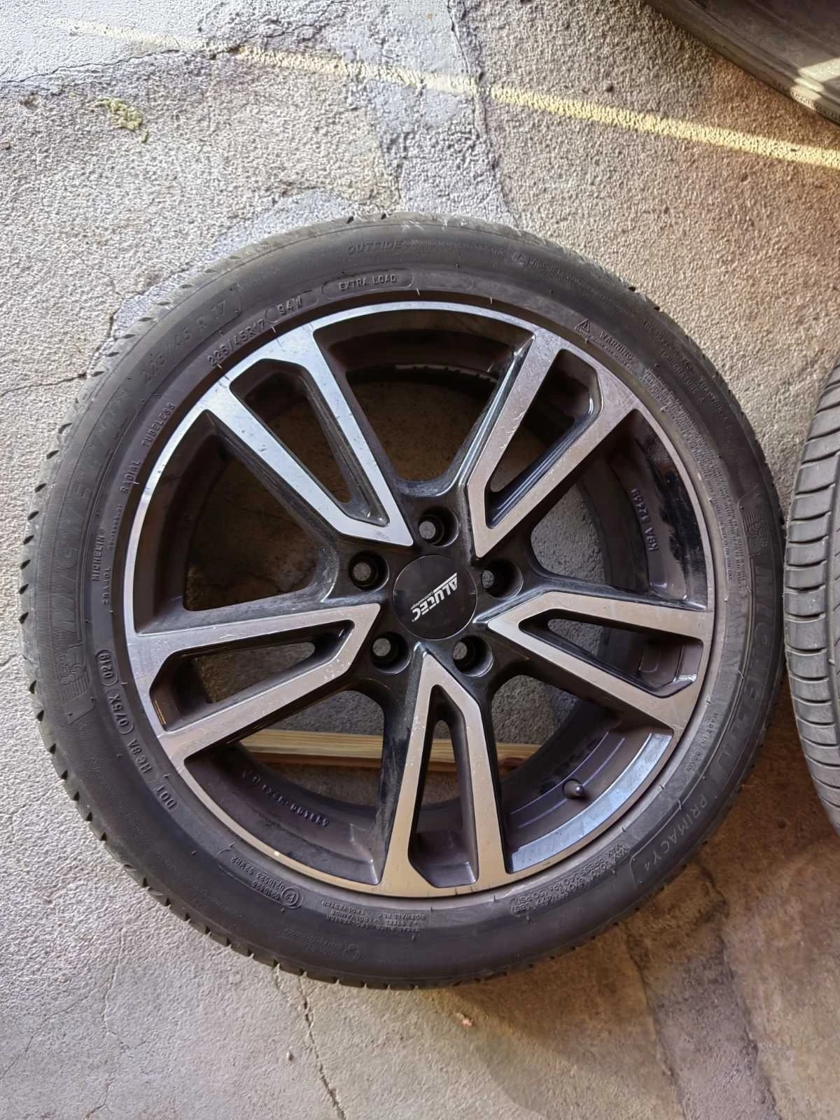    225/45R17  VW Golf Variant | Mobile.bg   4