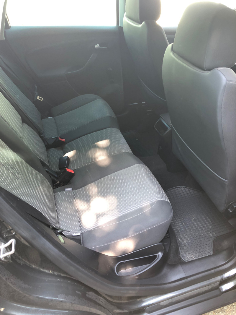 Seat Altea XL 1.9 TDI FaceLift, снимка 8 - Автомобили и джипове - 45641964