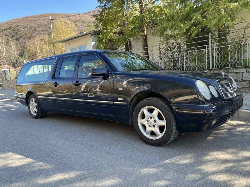 Mercedes-Benz E 250, снимка 2 - Автомобили и джипове - 47630184