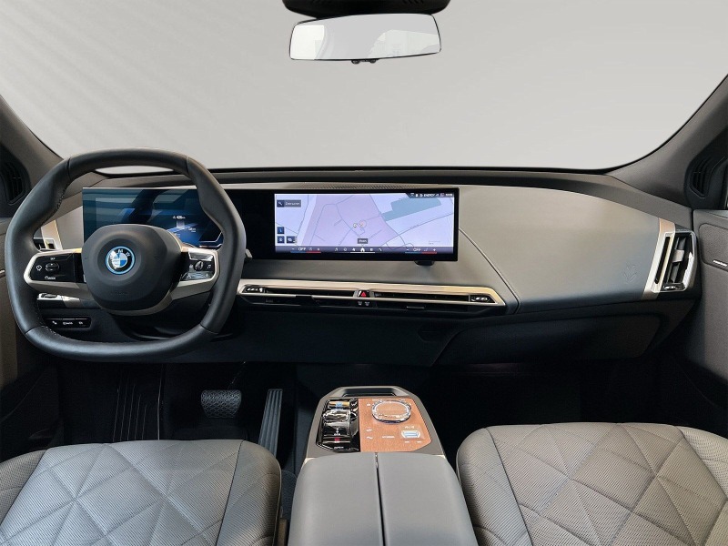 BMW iX xDrive50 = Sport Package= Гаранция, снимка 8 - Автомобили и джипове - 46431629
