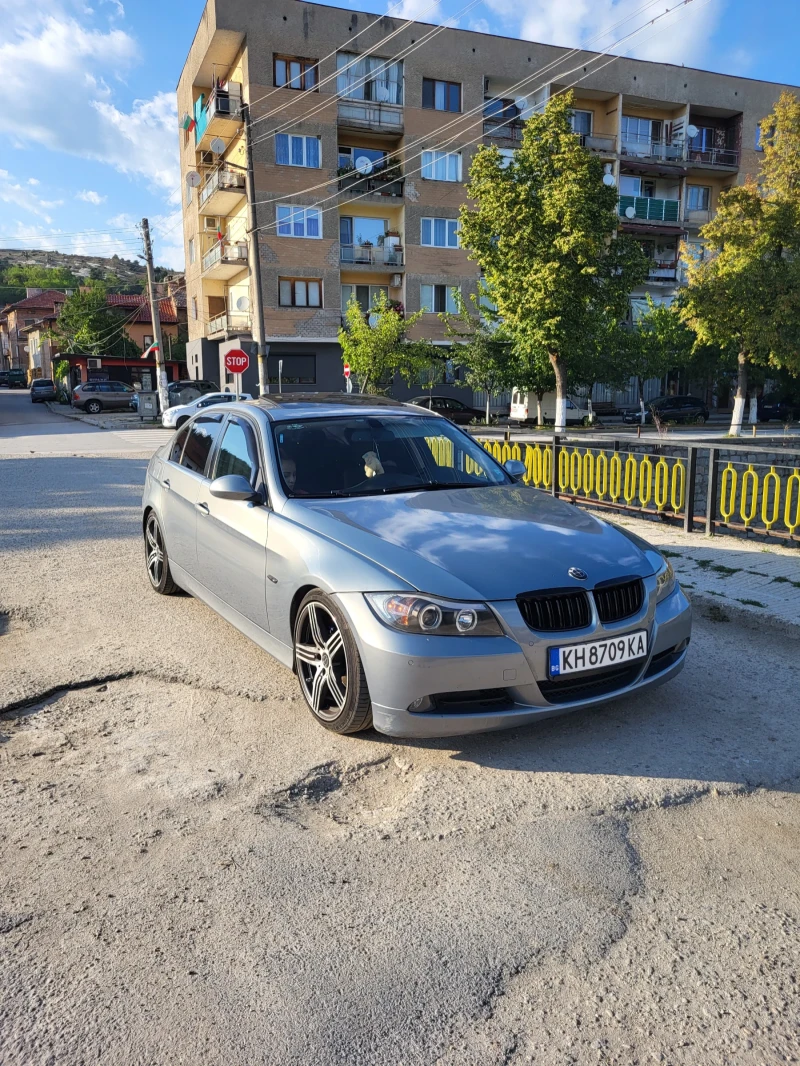 BMW 320 D, снимка 1 - Автомобили и джипове - 47322789