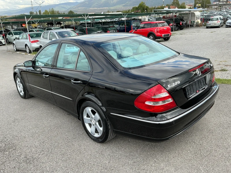 Mercedes-Benz E 220 CDI Avantgarde, снимка 6 - Автомобили и джипове - 47619638