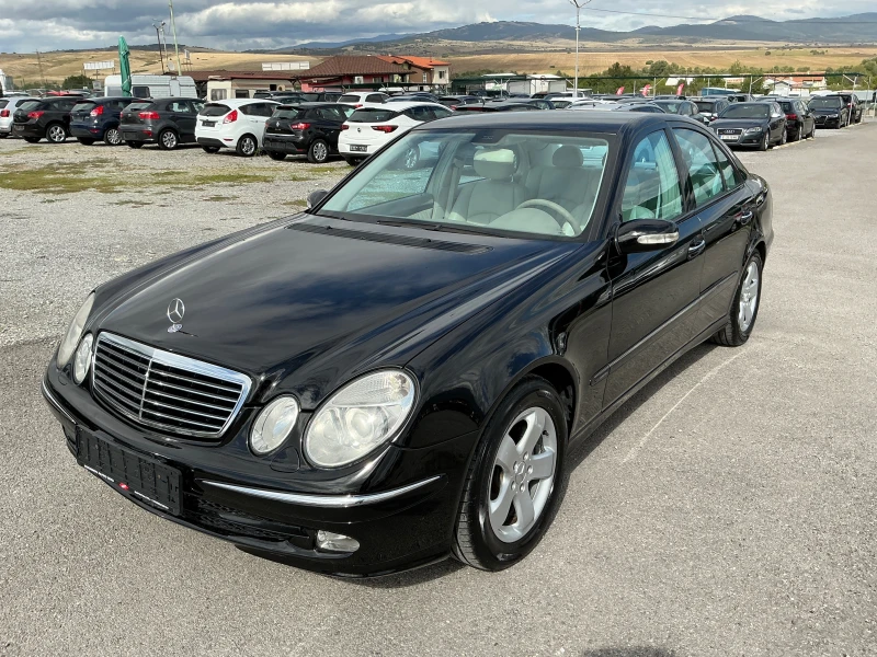 Mercedes-Benz E 220 CDI Avantgarde, снимка 3 - Автомобили и джипове - 47619638