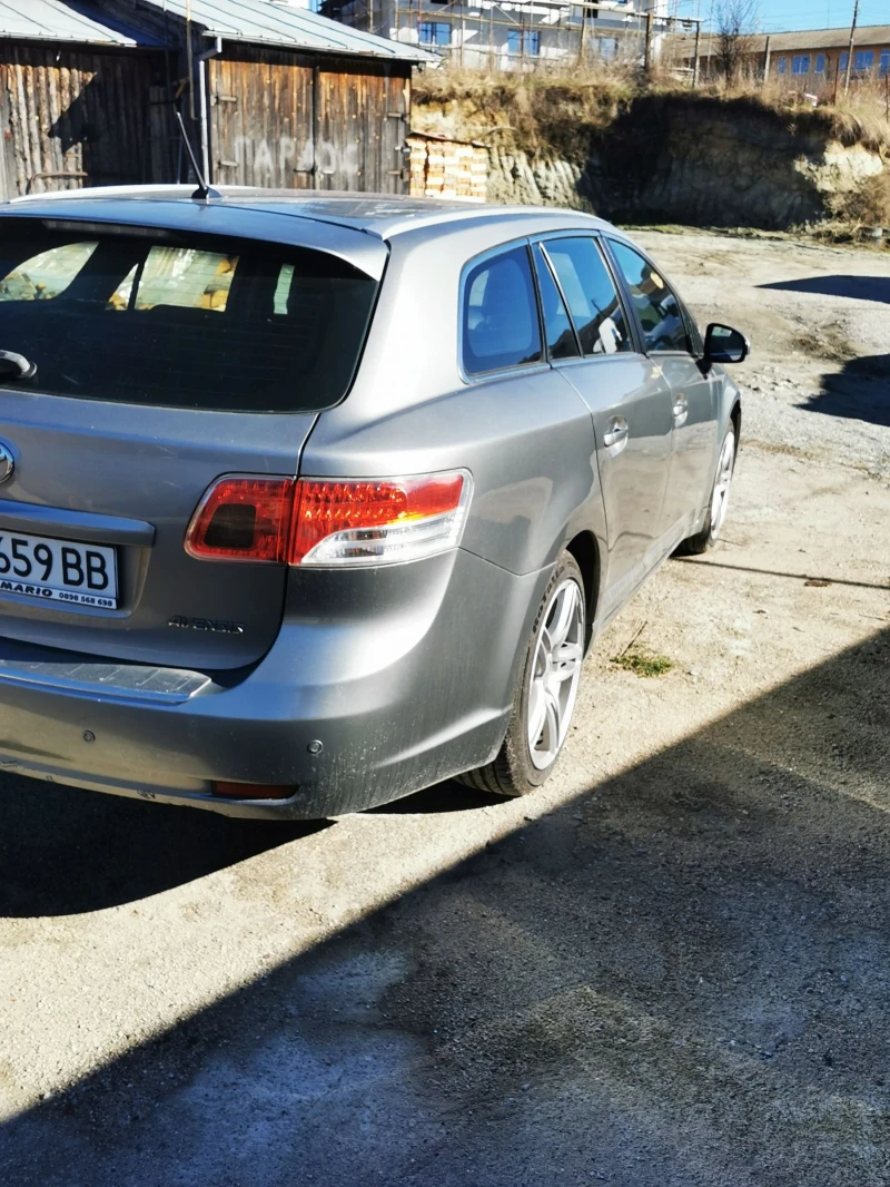 Toyota Avensis 2.2D4-D , снимка 12 - Автомобили и джипове - 47808340