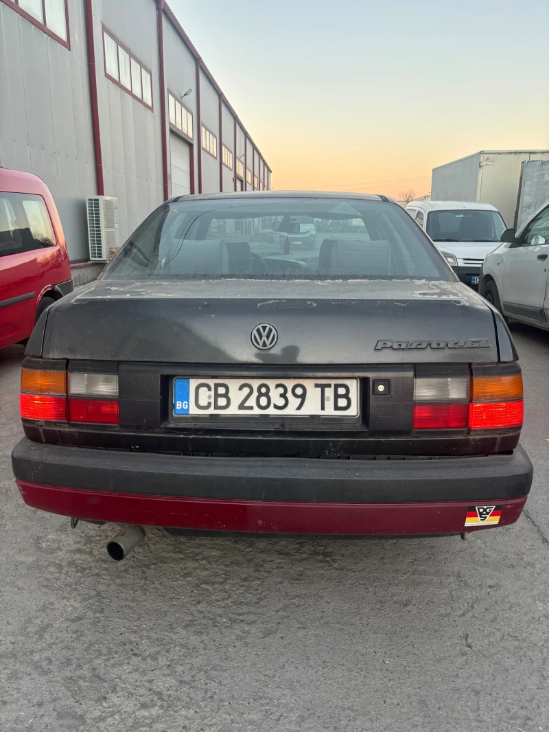 VW Passat 1, 8. 90 к.с., снимка 6 - Автомобили и джипове - 47881710