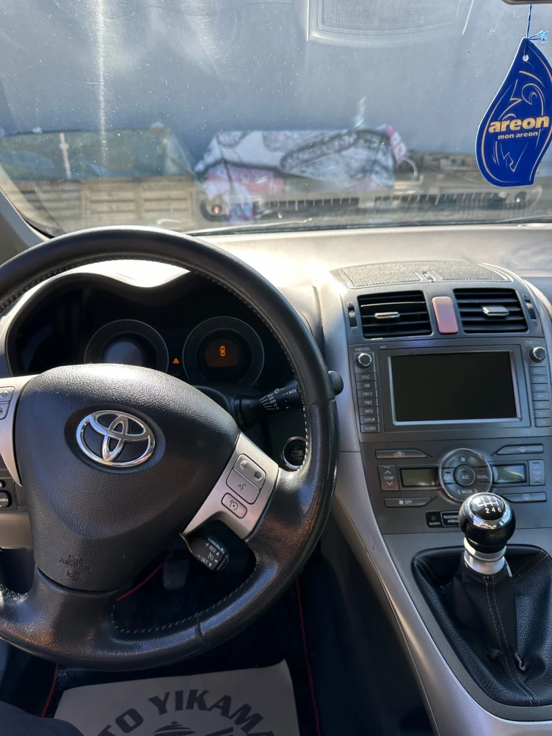 Toyota Auris Toyota Auris 2.2d, снимка 15 - Автомобили и джипове - 48001996