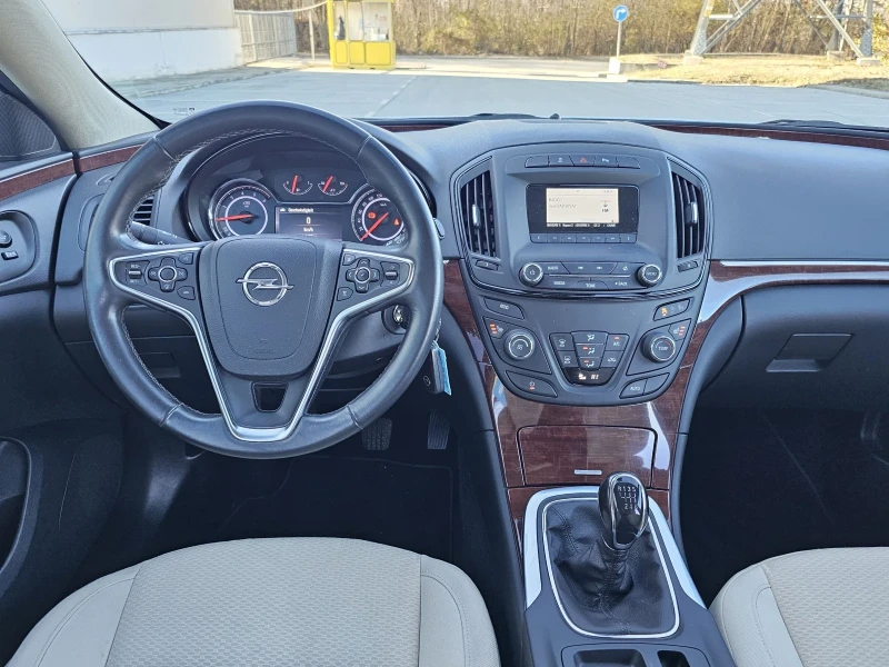 Opel Insignia Фейслифт, Хечбег, снимка 9 - Автомобили и джипове - 48092042