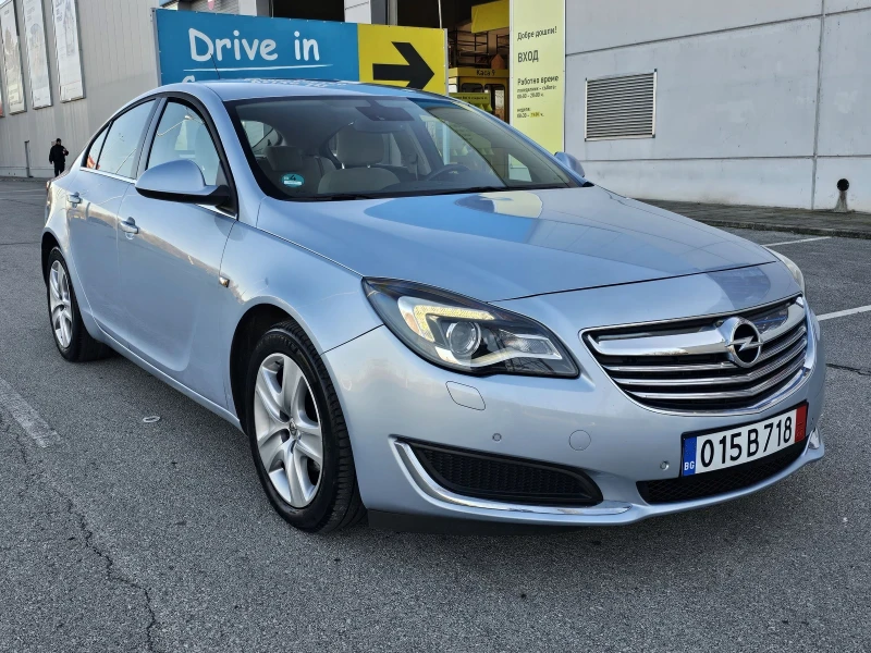 Opel Insignia Фейслифт, Хечбег, снимка 5 - Автомобили и джипове - 48092042