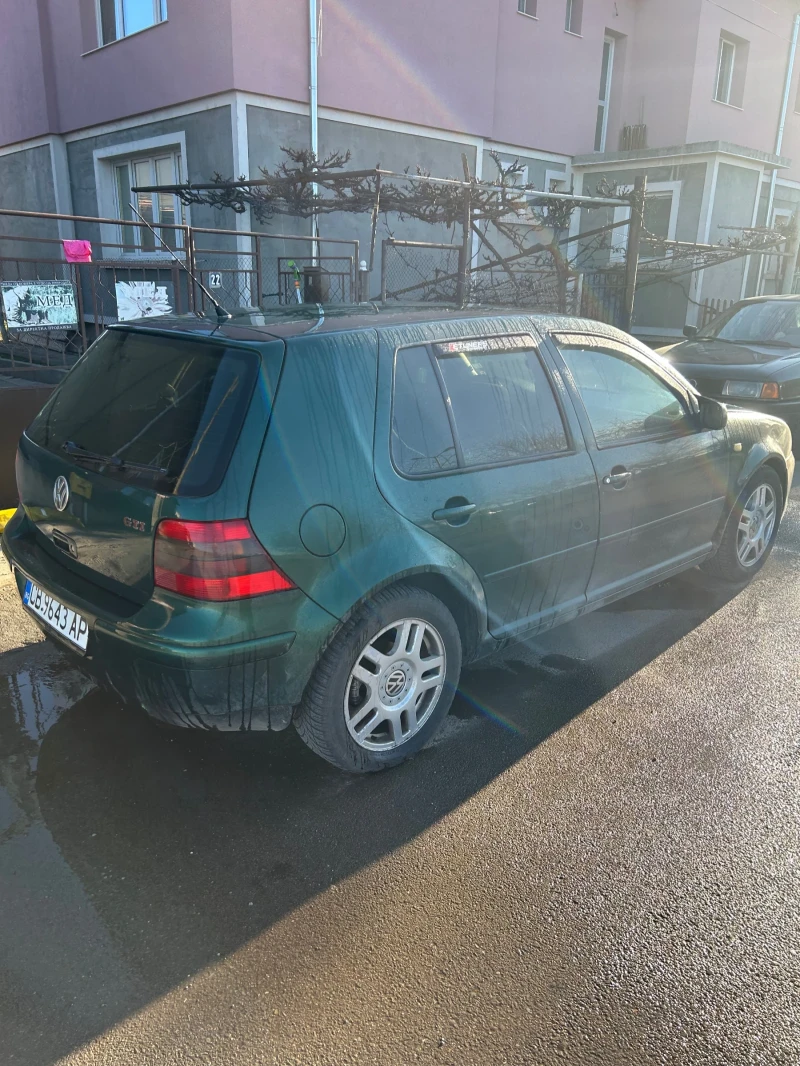 VW Golf 1.8Т AGU, снимка 3 - Автомобили и джипове - 49588125