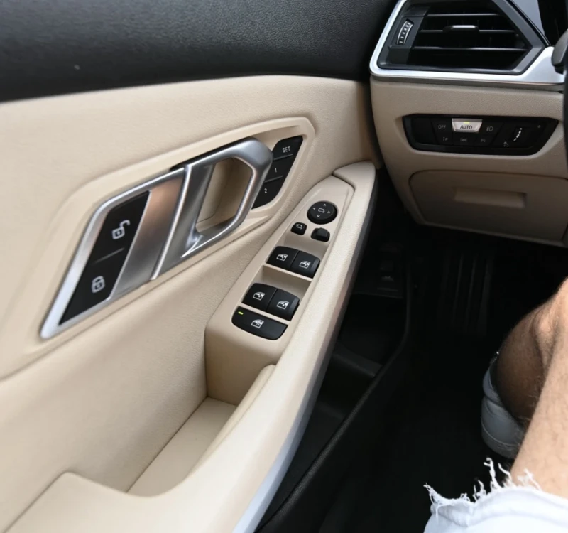 BMW 330, снимка 9 - Автомобили и джипове - 52396013