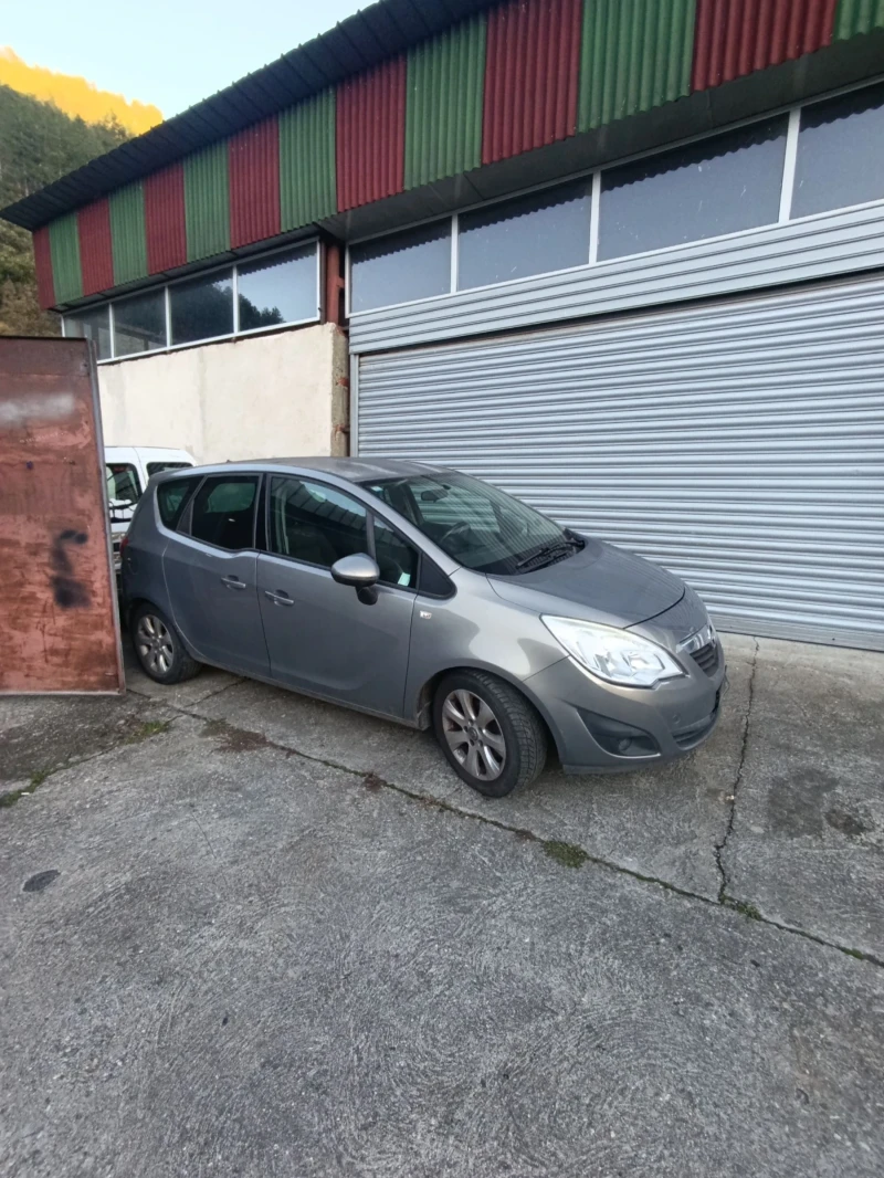 Opel Meriva, снимка 2 - Автомобили и джипове - 52846720