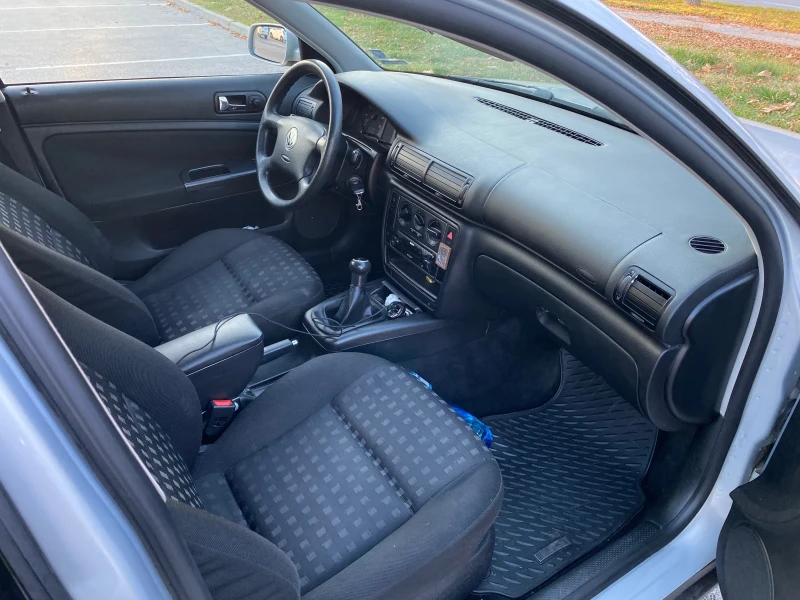 VW Passat Газ-Бензин, снимка 7 - Автомобили и джипове - 52736983