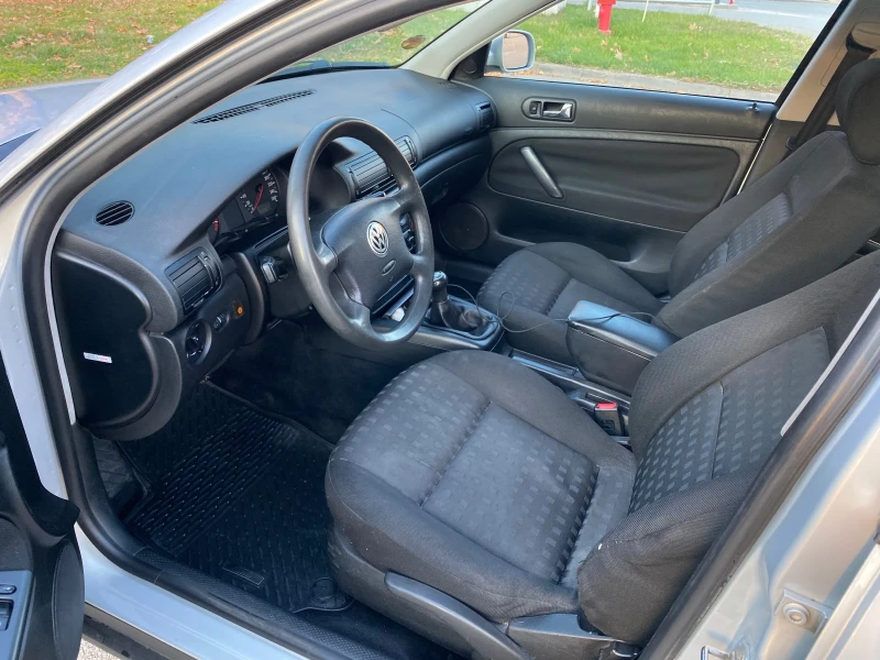 VW Passat Газ-Бензин, снимка 8 - Автомобили и джипове - 52736983