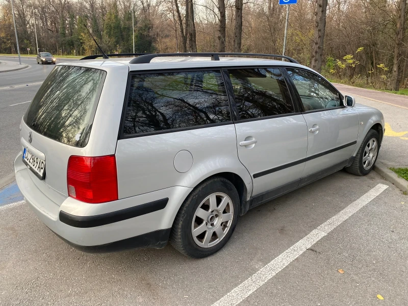 VW Passat Газ-Бензин, снимка 4 - Автомобили и джипове - 52736983