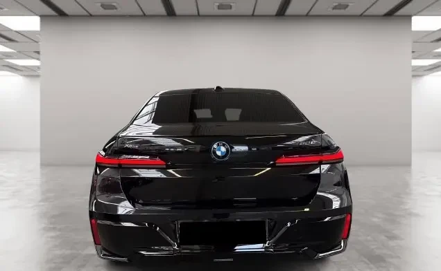 BMW 750 e xDrive = Executive = Гаранция, снимка 2 - Автомобили и джипове - 54884663