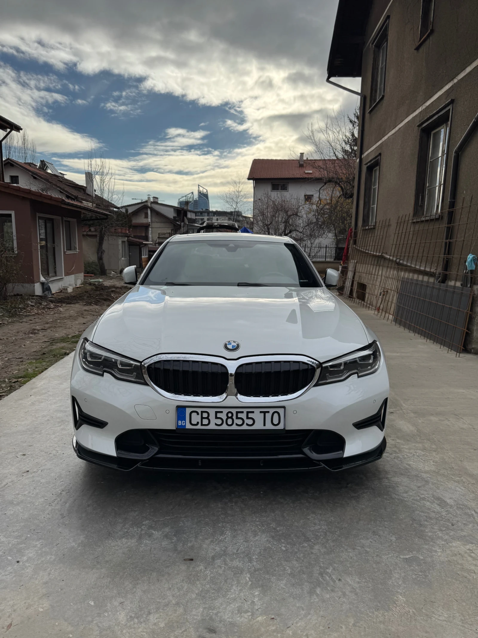 BMW 330, снимка 1
