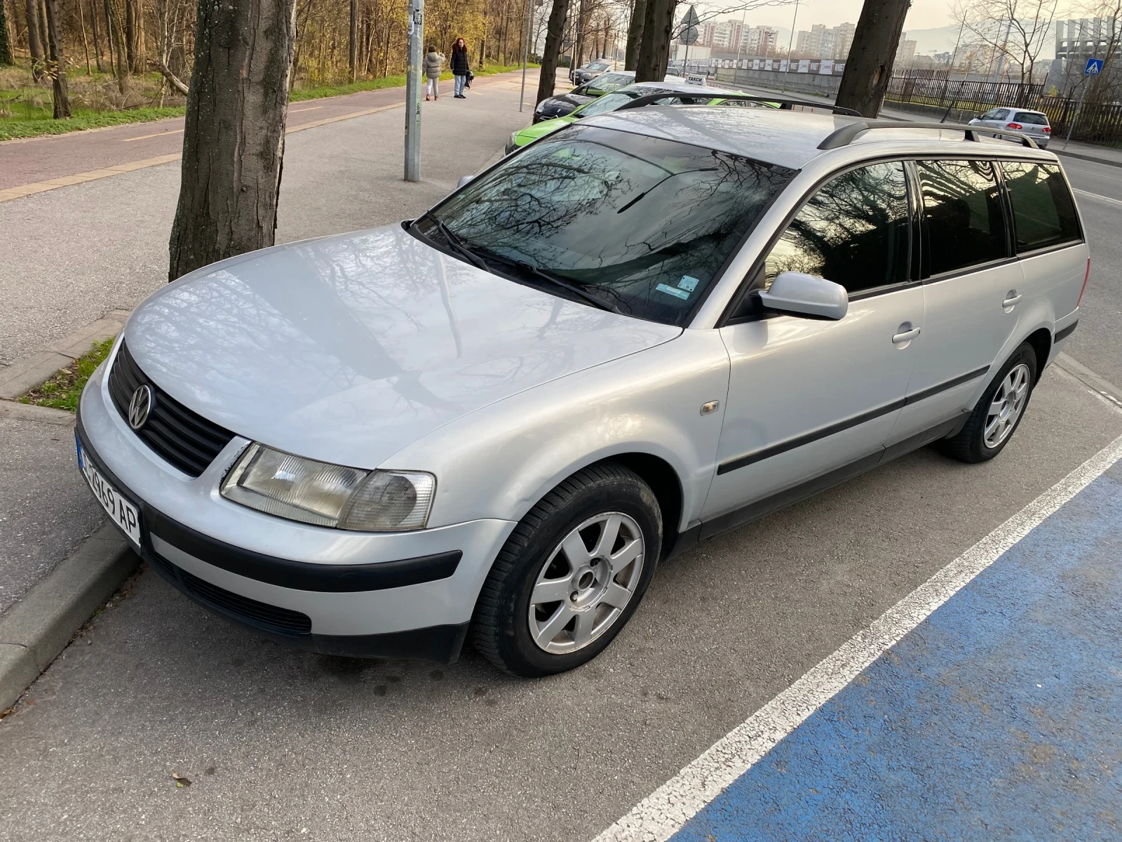 VW Passat Газ-Бензин, снимка 1