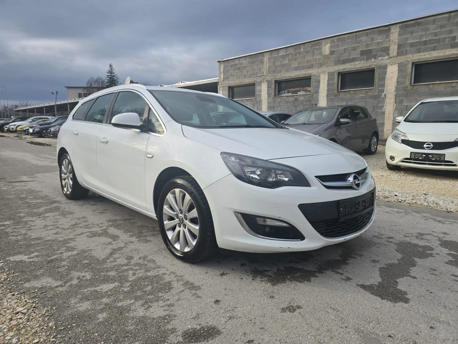 Opel Astra 1.6CDTI - 110к.с. - изображение 2