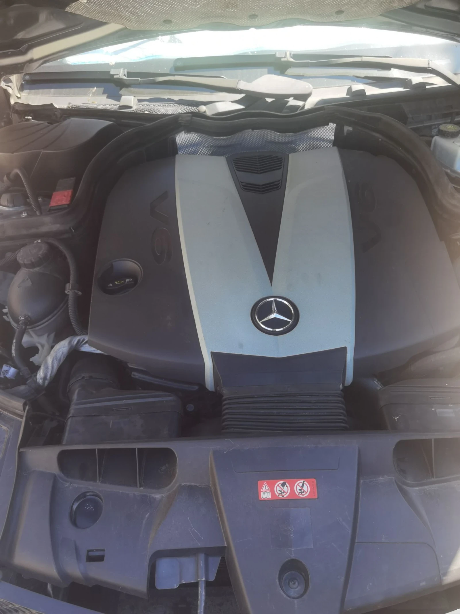 Mercedes-Benz E 350  - изображение 7