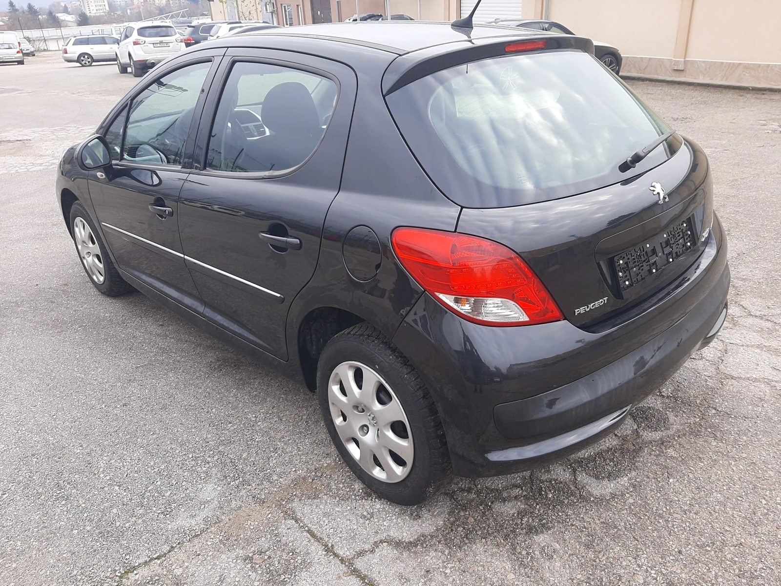 Peugeot 207 1.4 75ks. | Mobile.bg � ����������� 4