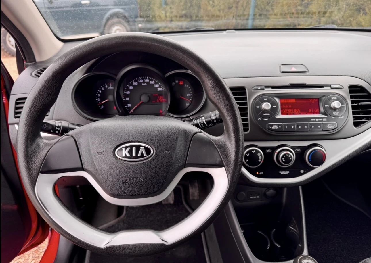 Kia Picanto 1.0MPI / 67.000км - изображение 6