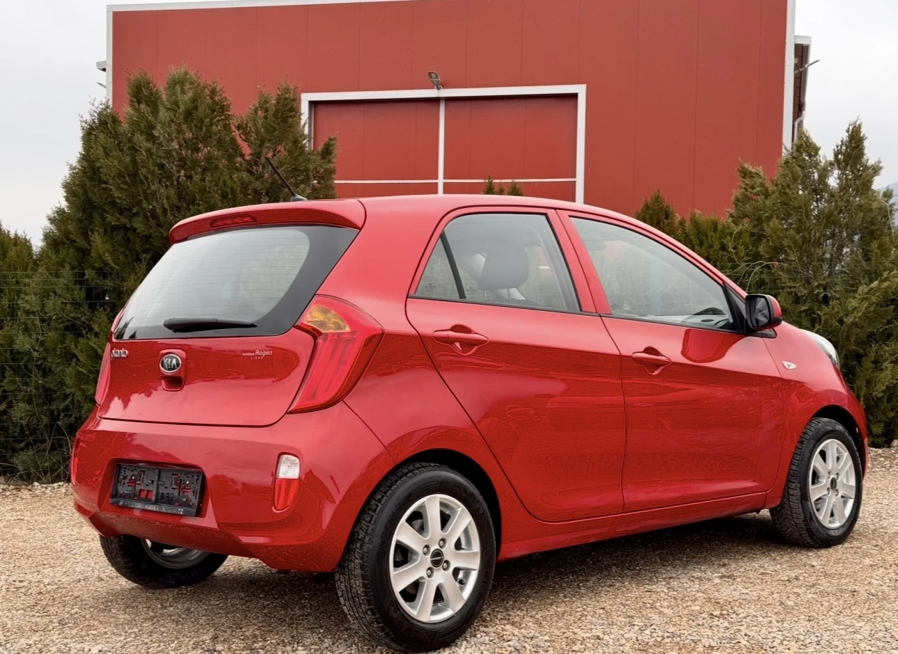 Kia Picanto 1.0MPI / 67.000км - изображение 3