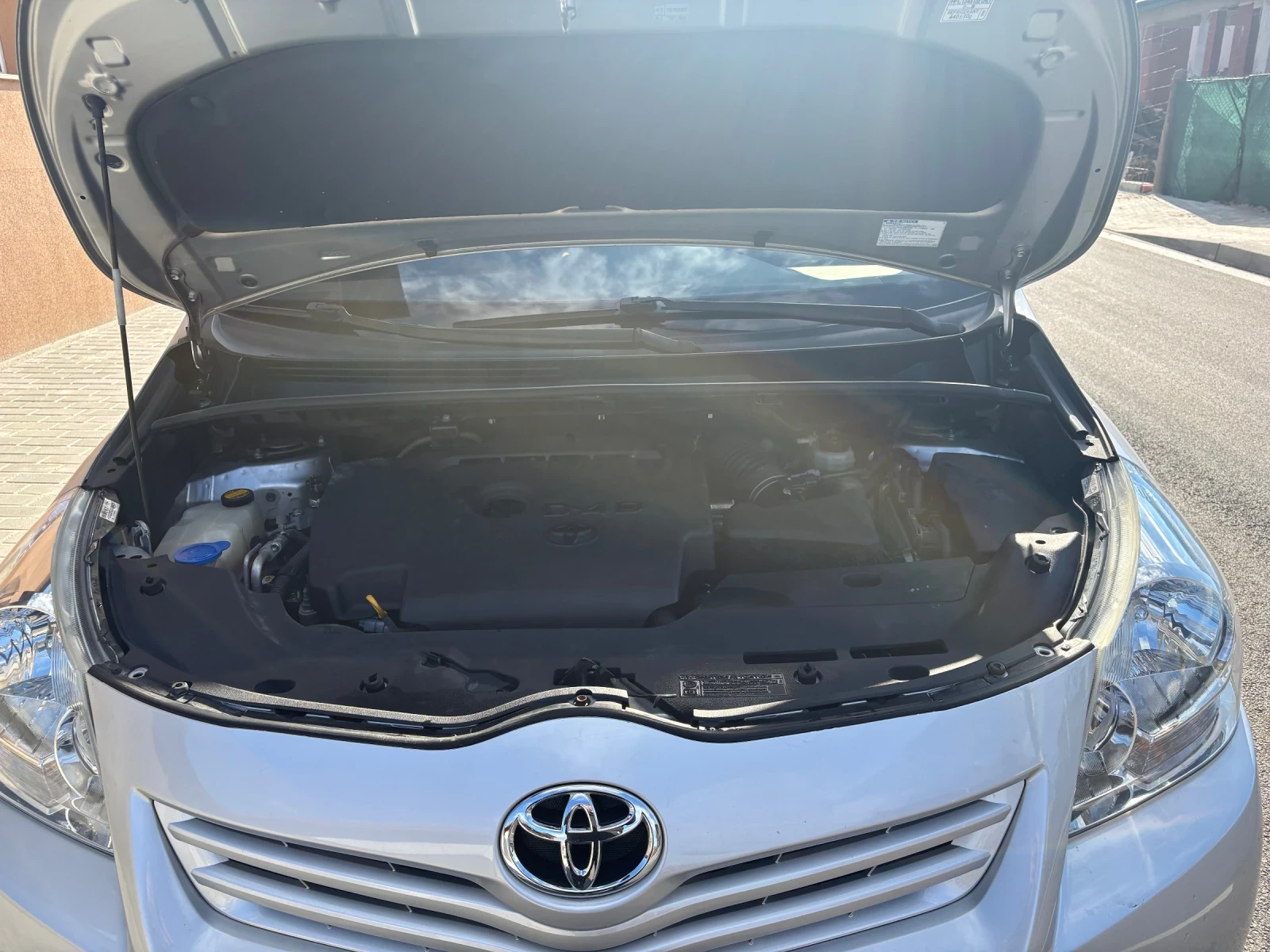 Toyota Verso 2.0 d4d 126��. ����� ����� ��������� | Mobile.bg � ����������� 12