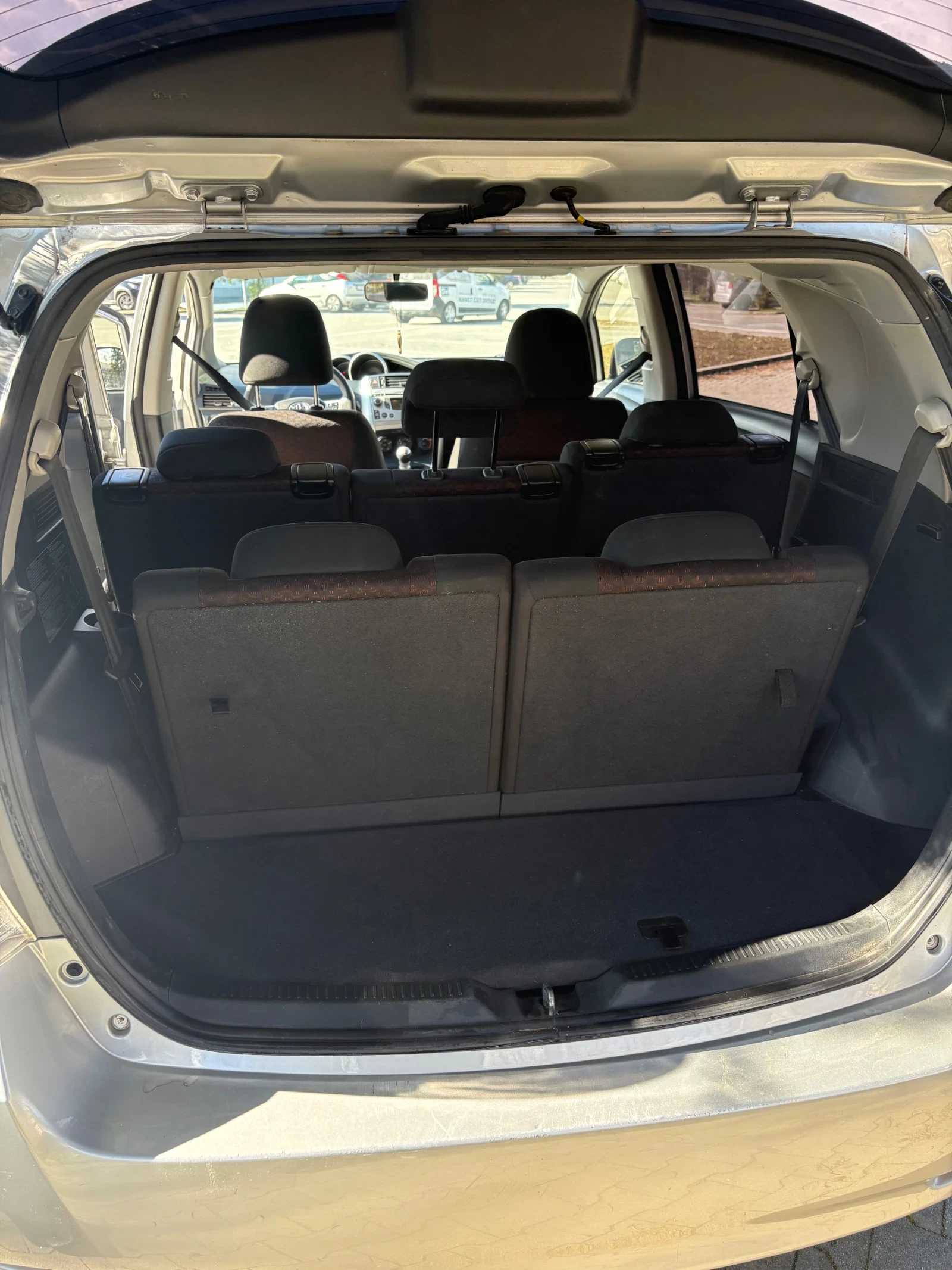 Toyota Verso 2.0 d4d 126��. ����� ����� ��������� | Mobile.bg � ����������� 8