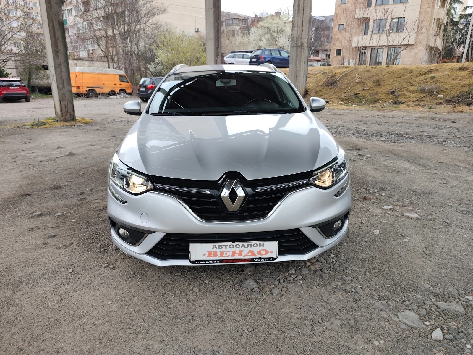 Renault Megane 1, 5dCI Sporter, снимка 2 - Автомобили и джипове - 53995401
