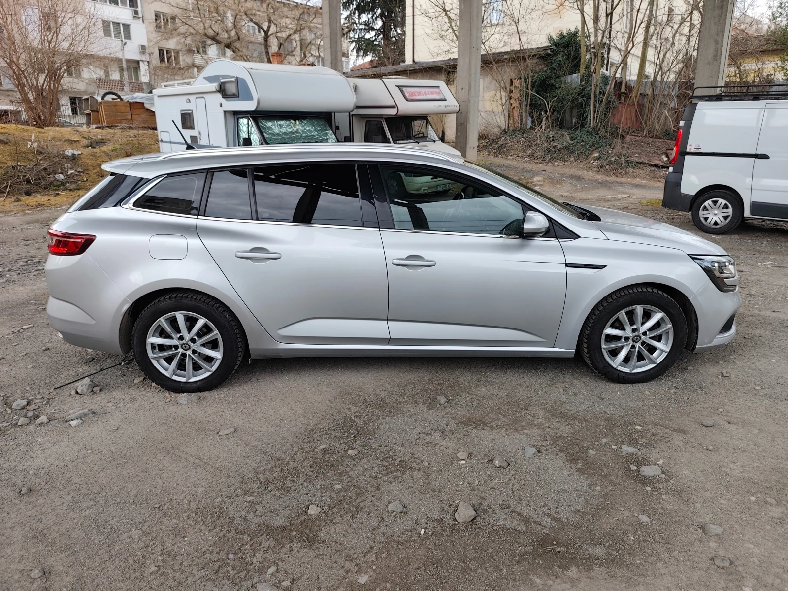 Renault Megane 1, 5dCI Sporter, снимка 4 - Автомобили и джипове - 53995401